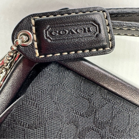 Coach Vintage Soho Signature Black Jacquard KissLock Wristlet purse. - Picture 10 of 11